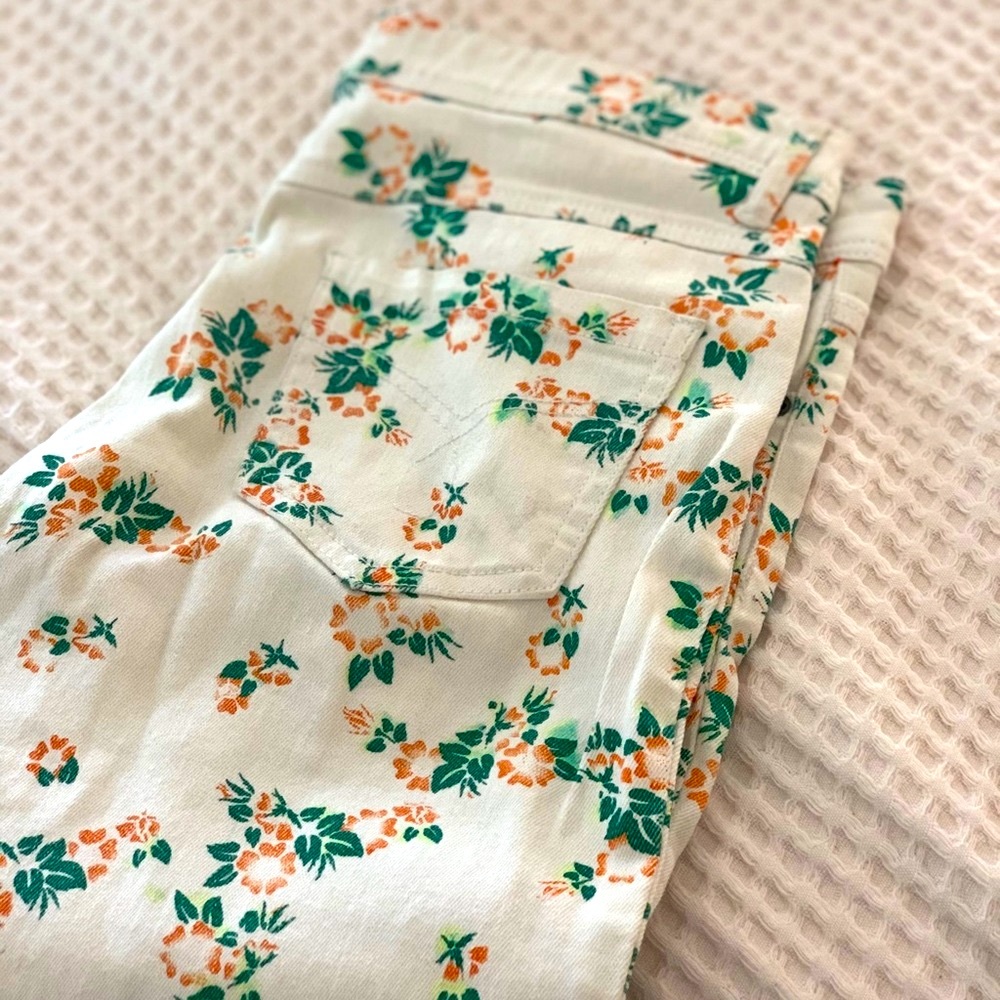 Boutique label American Retro Floral Jeans Size 26